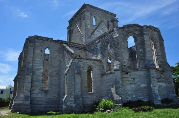 A 'igreja incompleta', uma das principais atrações em San George, a mais antiga cidade inglesa das Américas